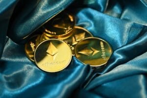Bitcoin vs. Ethereum: Comparación y pronósticos para febrero de 2025
